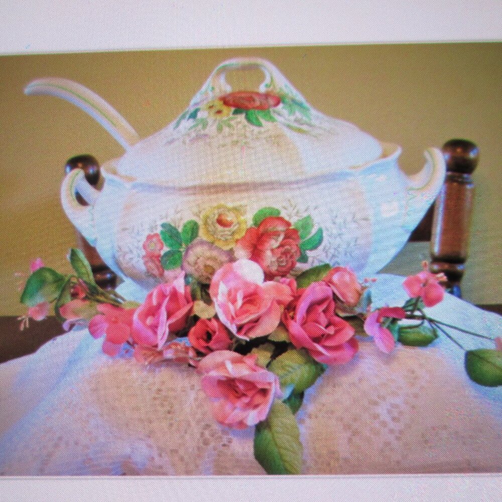 Royal Doulton Soup Tureen,lid, ladel, & Plate by Malvern circa 1930-1993.